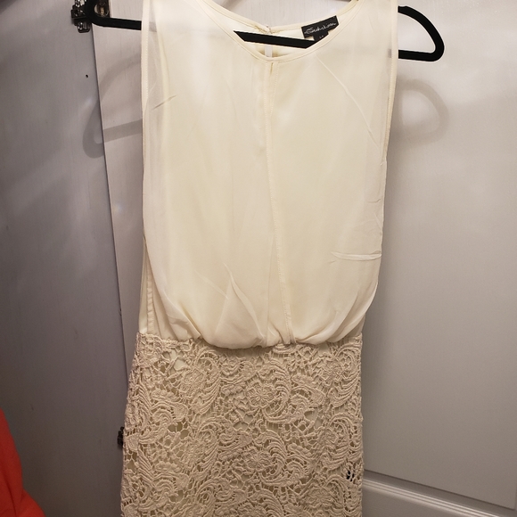 Cream/off-white dress - Picture 4 of 4